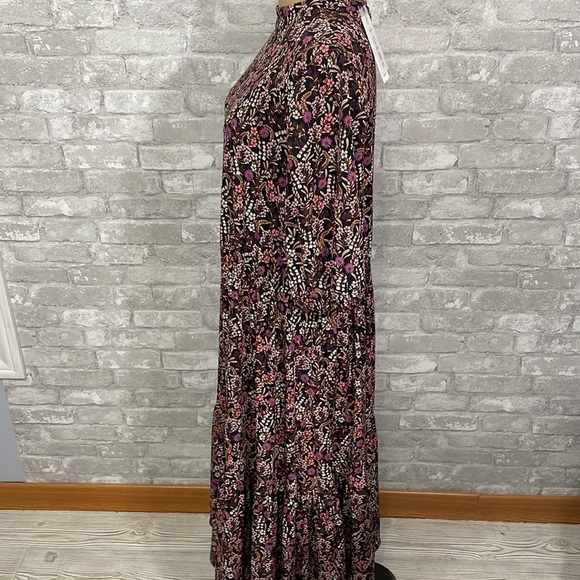 Leota Miranda Floral Midi Dress - Picture 4 of 11